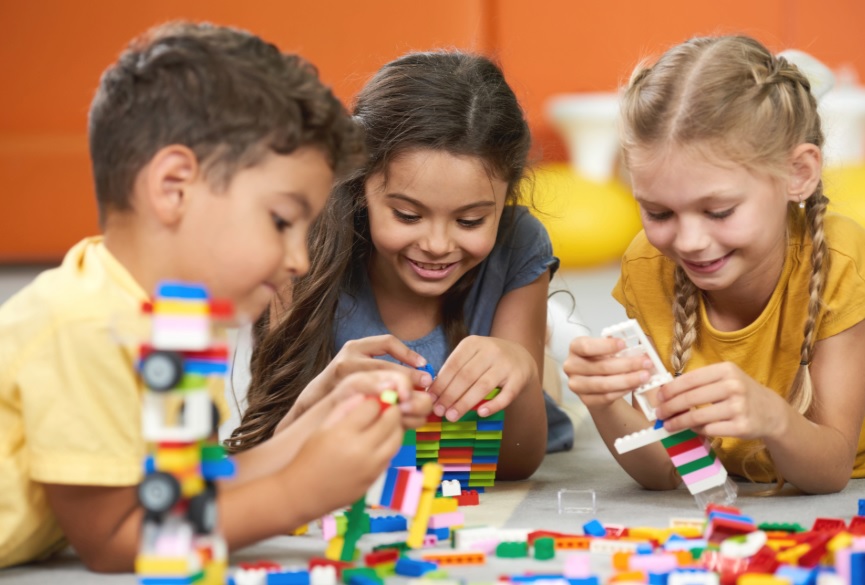 Homeschool math and science lessons through active play time Homeschool math and science lessons through active play time